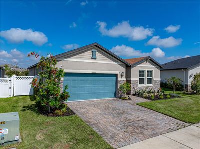 34455 Wynthorne Place, House other with 4 bedrooms, 3 bathrooms and null parking in Wesley Chapel FL | Image 3