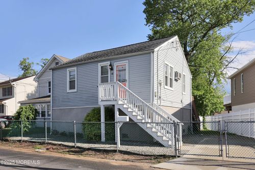 62 Seeley Ave, Keansburg, NJ, 07734-1228 | Card Image