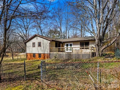 7 Nelson Road, Hendersonville, NC, 28791 | Card Image