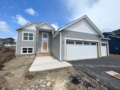 19943 English Ln N, Forest Lake, MN, 55025-3402 | Card Image