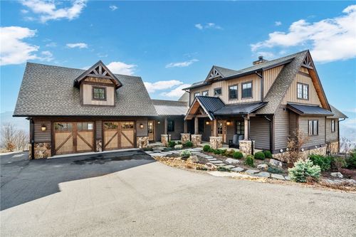 30 Valley Watch Ct, Banner Elk, NC, 28604-6388 | Card Image