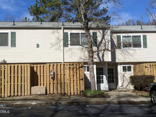 apt-b6-220 Elizabeth Street, Chapel Hill, NC, 27514 | Card Image