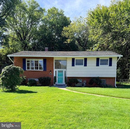 7111 Norwalk St, FALLS CHURCH, VA, 22043-1518 | Card Image