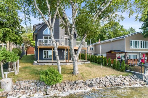 {{alt}} | Card Image