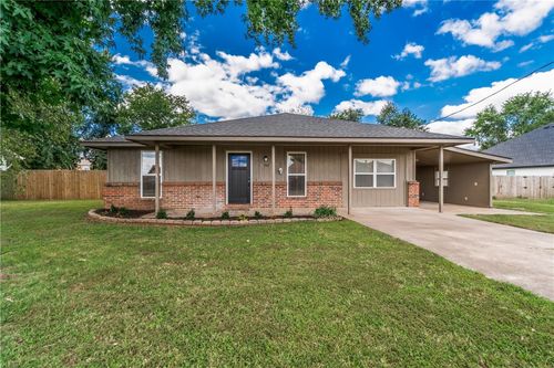 910 Sw Tater Black Rd, Bentonville, AR, 72712-9212 | Card Image