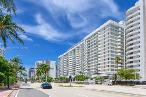 512a-5601 Collins Ave, Miami Beach, FL, 33140-2407 | Card Image
