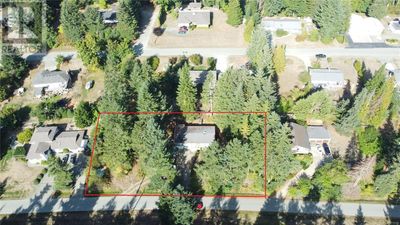 4380 Victoria Dr, House other with 4 bedrooms, 3 bathrooms and 8 parking in Port Alberni BC | Image 2