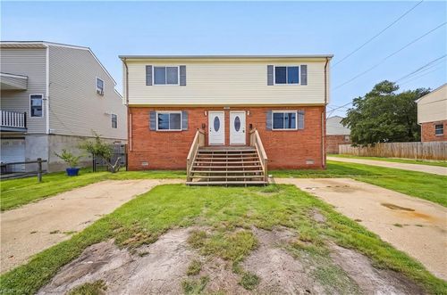 9523 18th Bay Street, Norfolk, VA, 23518 | Card Image