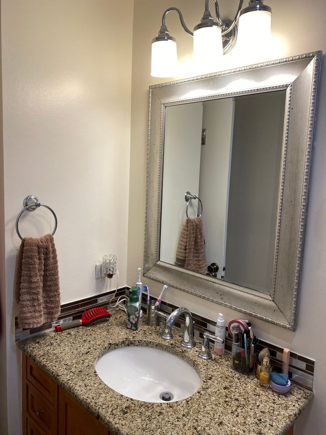 303B - 10501 S Highland Ave, Condo with 2 bedrooms, 1 bathrooms and 2 parking in Worth IL | Image 9