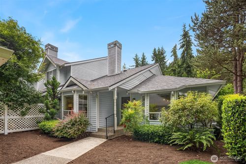 14301 Se 42nd Ln, Bellevue, WA, 98006-1578 | Card Image