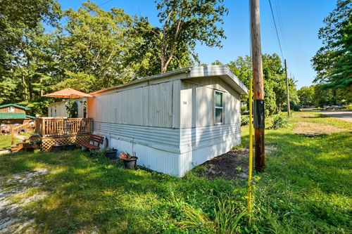 7069 Forest Cv, Hillsboro, OH, 45133-8104 | Card Image