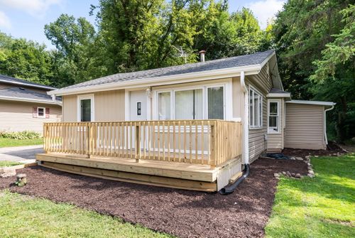 801 Vincent Rd, TWIN LAKES, WI, 53181-9521 | Card Image