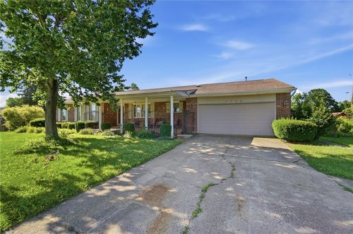 4756 Whitehead Ct, West Alexandria, OH, 45381-8383 | Card Image