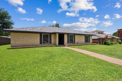 1888 Hilltop Dr, Lewisville, TX, 75077-2114 | Card Image