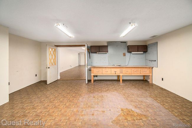 Lower Level Work Room | Image 34