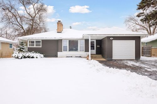6905 W 23rd St, Saint Louis Park, MN, 55426-2747 | Card Image