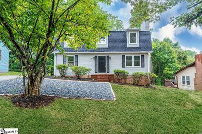 322 Lowndes Avenue, House other with 3 bedrooms, 2 bathrooms and null parking in Greenville SC | Image 1