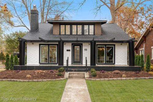 784 Barrington Rd, Grosse Pointe Park, MI, 48230-1725 | Card Image