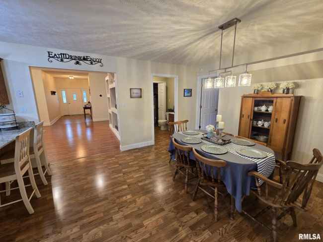 14327 Mcraven Ln, House other with 4 bedrooms, 4 bathrooms and null parking in Mount Vernon IL | Image 21