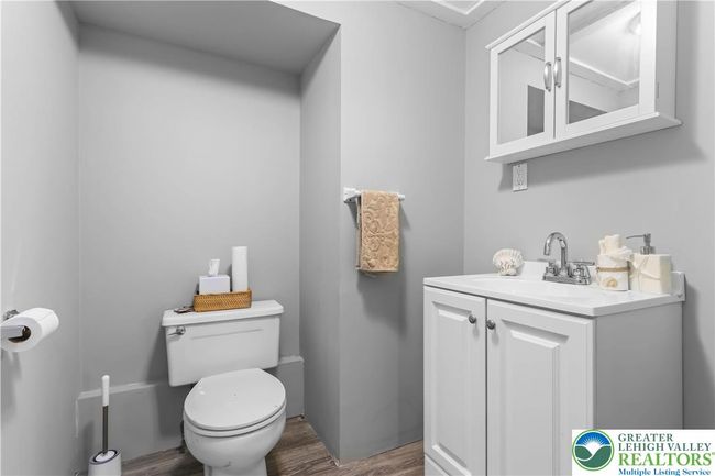 1373 Puggy Ln, House other with 4 bedrooms, 2 bathrooms and null parking in BETHLEHEM PA | Image 34
