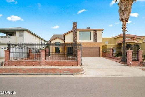 7216 Desert Jewel Dr, El Paso, TX, 79912-7673 | Card Image