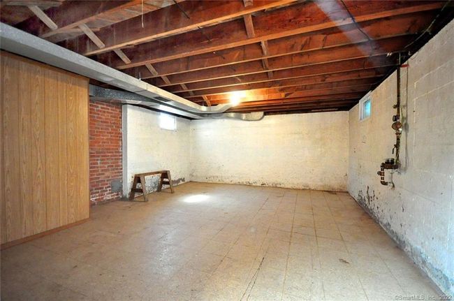 70 Strong Rd, House other with 3 bedrooms, 2 bathrooms and null parking in South Windsor CT | Image 17