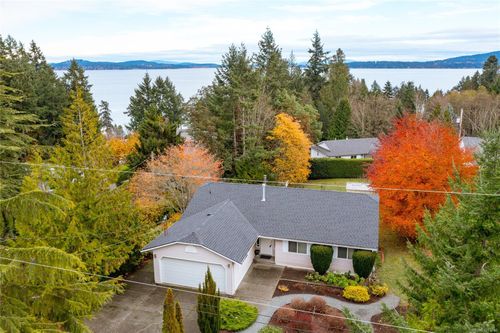 2435 Huckleberry Rd, Mill Bay, BC, V8H1C4 | Card Image