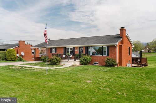 211 Al Good Dr, STANLEY, VA, 22851-3634 | Card Image