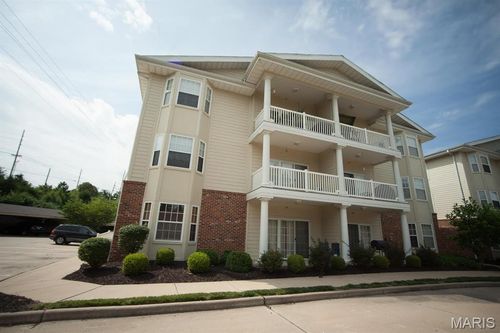 121 Saint James Ct, Saint Peters, MO, 63376-7878 | Card Image