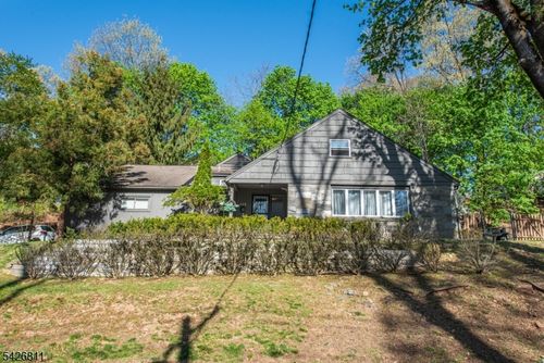 123 Smull Ave, West Caldwell, NJ, 07006-7845 | Card Image