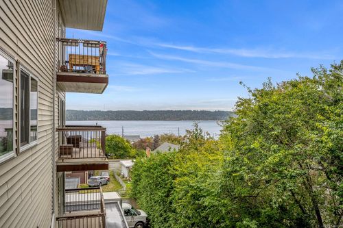206-615 Alder St, Campbell River, BC, V9W2P3 | Card Image