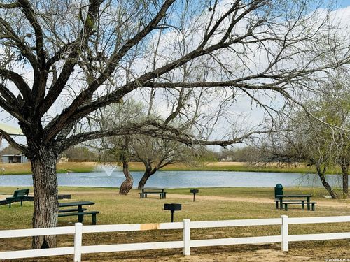 285 Brianna Ct, Von Ormy, TX, 78073-6202 | Card Image