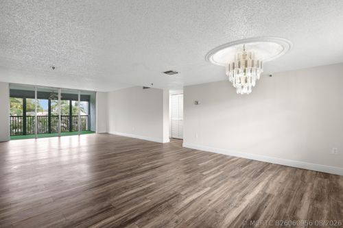 404-a-3940 Inverrary Blvd, Lauderhill, FL, 33319-4347 | Card Image