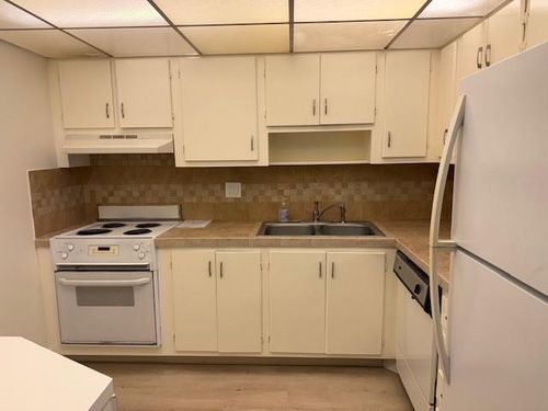 apt-201-2320 S Cypress Bend Dr, Pompano Beach, FL, 33069-4413 | Card Image