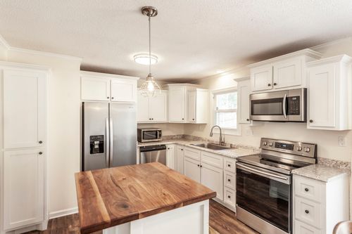 1711 Woodside Dr, Springfield, TN, 37172-3827 | Card Image