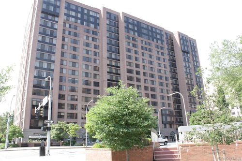 905-4 Martine Ave, White Plains, NY, 10606-4008 | Card Image