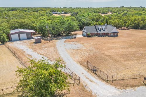 144 Love Trail Ct, Paradise, TX, 76073-4844 | Card Image