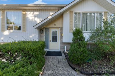 81 Glenforest Rd, House other with 3 bedrooms, 2 bathrooms and 4 parking in Brampton ON | Image 1