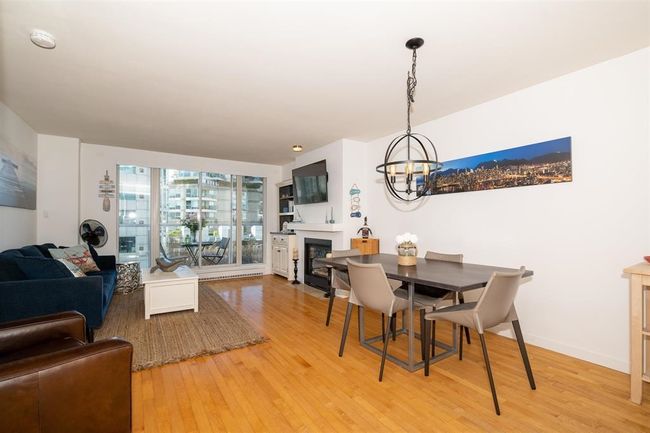 514 - 888 Beach Avenue, Condo with 2 bedrooms, 0 bathrooms and 1 parking in Vancouver BC | Image 9