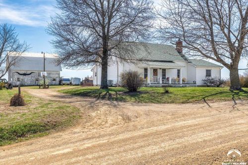 18099 70th Street, Mclouth, KS, 66054 | Card Image