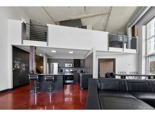 301-1050 Cherokee St, Denver, CO, 80204-4052 | Card Image