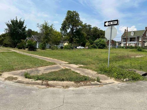 339 3rd St, Beaumont, TX, 77705 | Card Image