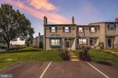 3505 Walnut Ridge Est, POTTSTOWN, PA, 19464-3077 | Card Image