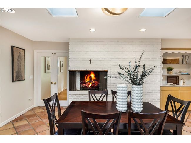 764 10 Th St, House other with 3 bedrooms, 3 bathrooms and 2 parking in Lake Oswego OR | Image 15