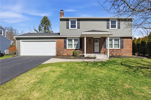 18 Wheatfield Cir, Fairport, NY, 14450-9320 | Card Image