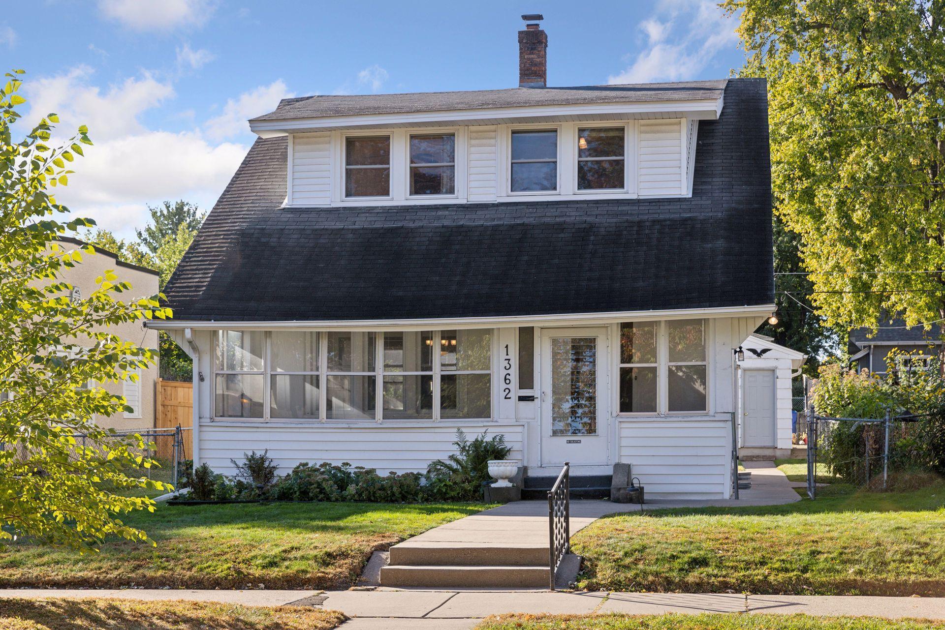Stanford Ave, Saint Paul, MN 55105