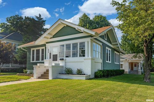 544 E Main St, Du Quoin, IL, 62832-2206 | Card Image