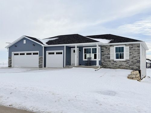 668 Carlyle Dr, Belmont, WI, 53510-9624 | Card Image