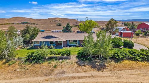 3365 C Rd, Palisade, CO, 81526-9533 | Card Image