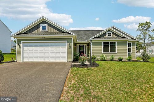 5877 Buchanan Dr, MERCERSBURG, PA, 17236-1758 | Card Image
